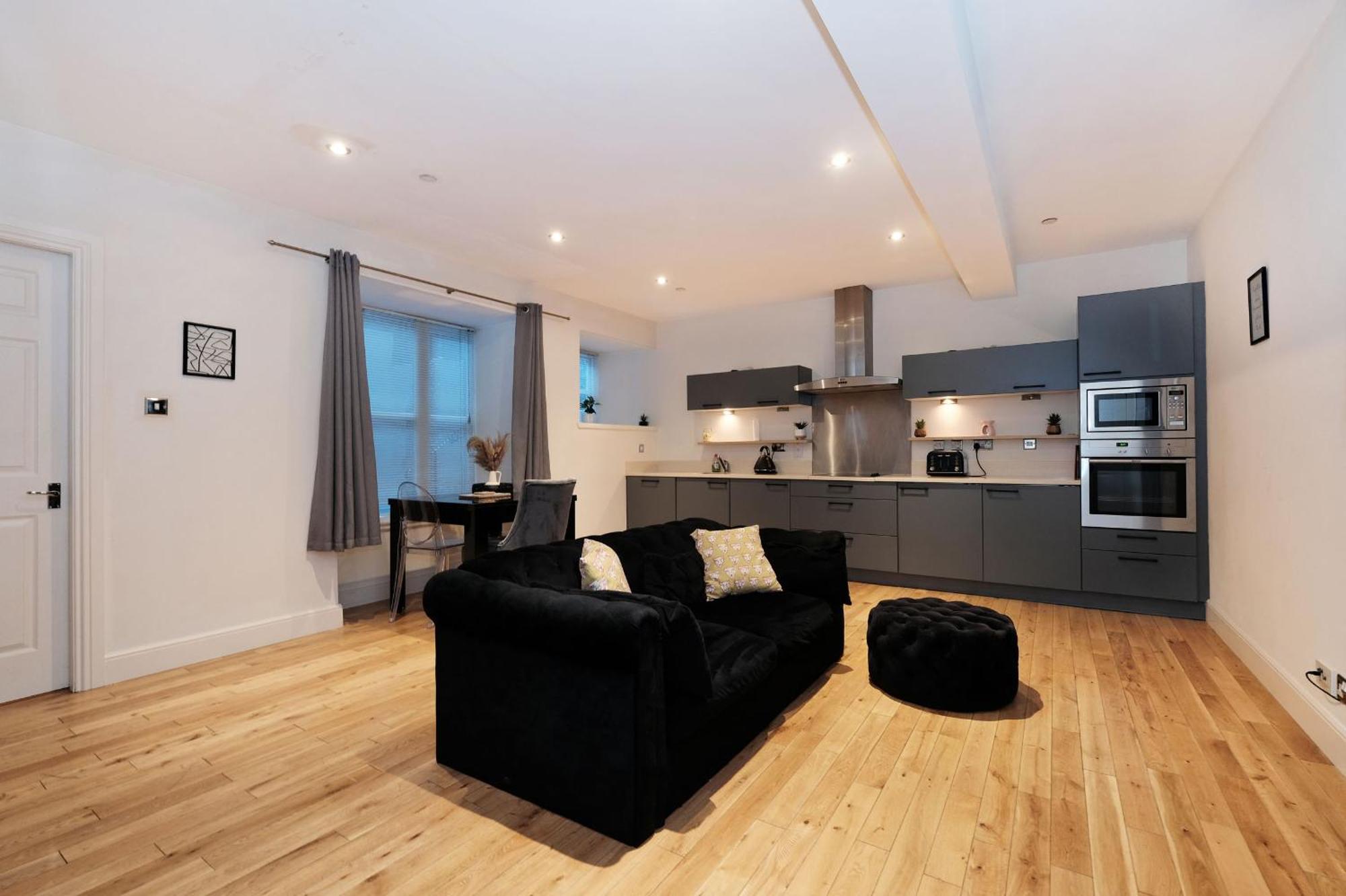 One Of A Kind Historic 3 Bedroom Apartment Aberdeen Esterno foto