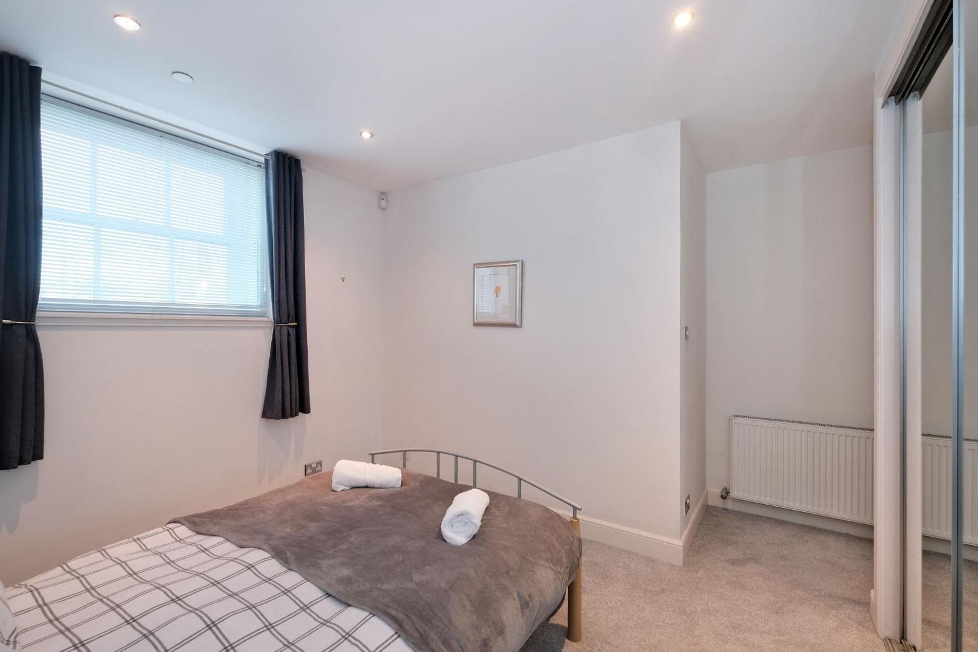 One Of A Kind Historic 3 Bedroom Apartment Aberdeen Esterno foto